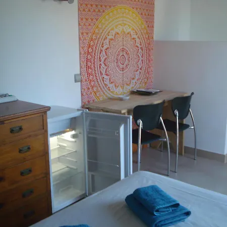 مكان تخييم Romani *